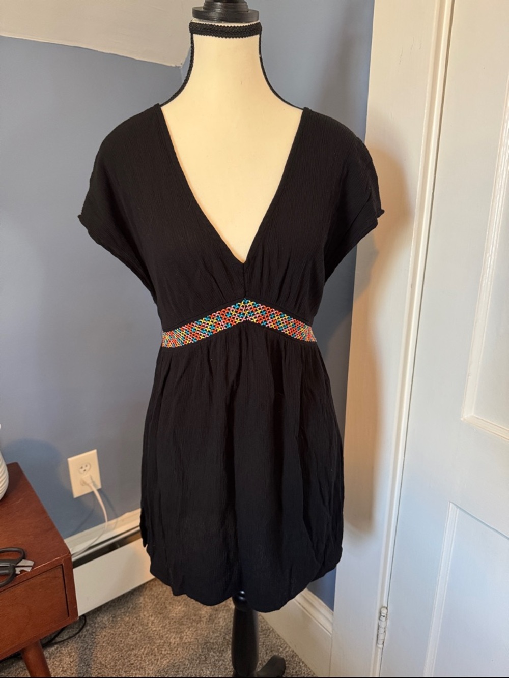 Black V-Neck Women's Tunic with Multicolor Waist Accent